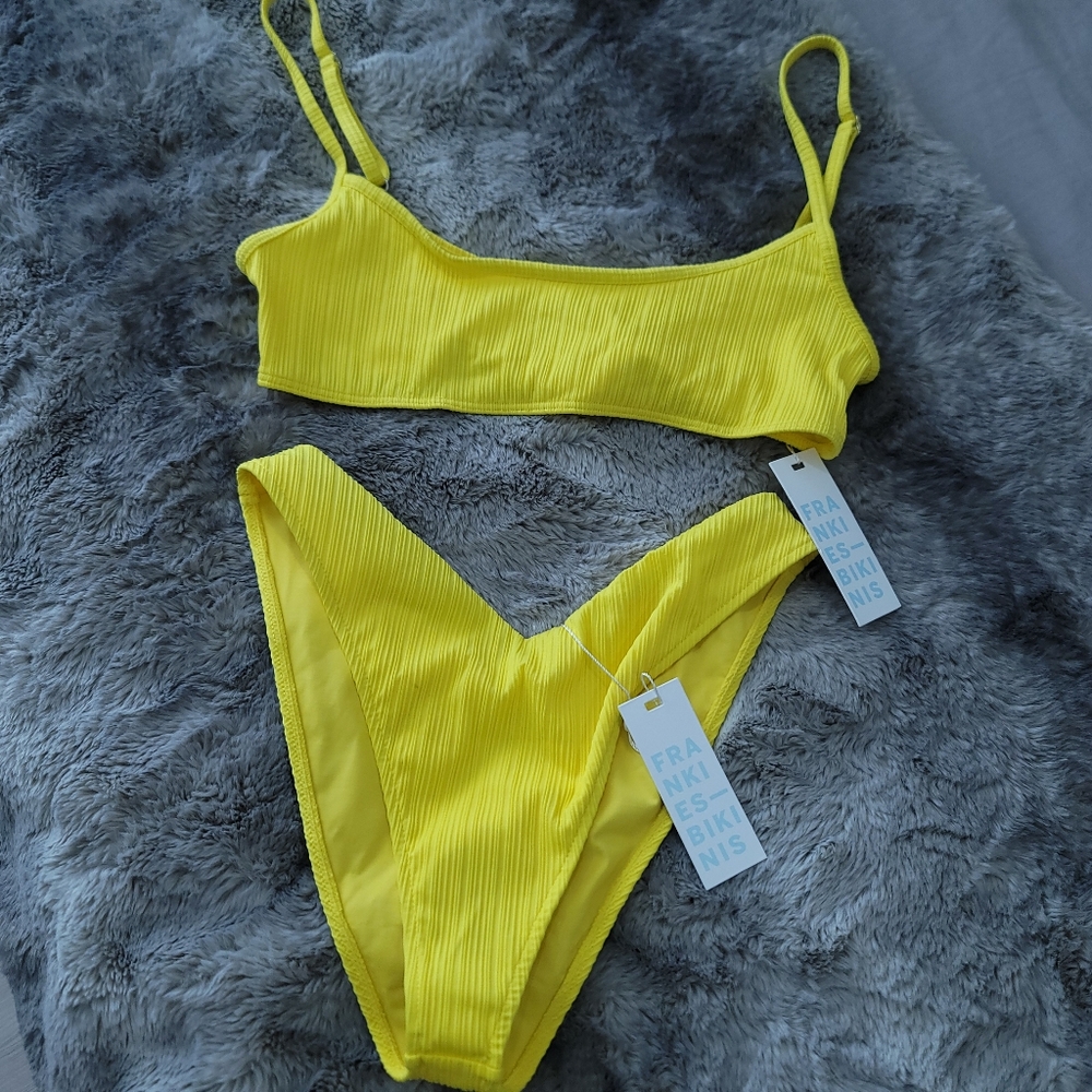 NEW FRANKIES BIKINIS Enzo Cheeky Bottoms And Dallas Top Set Size Medium - Picture 5 of 11